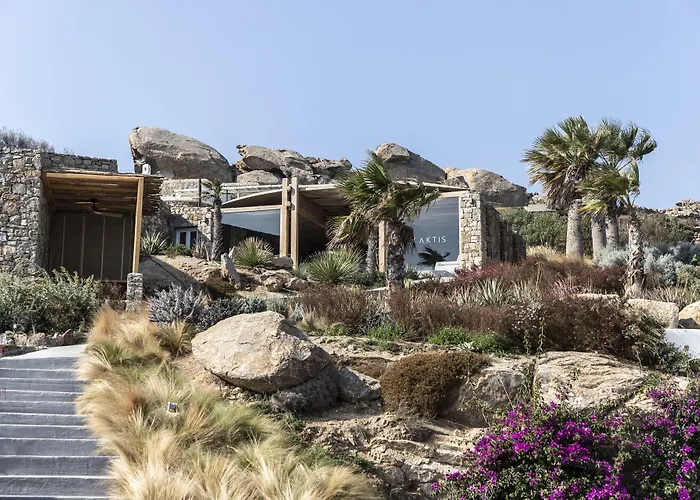 Nimbus My Aktis 3* Plage de Super Paradise